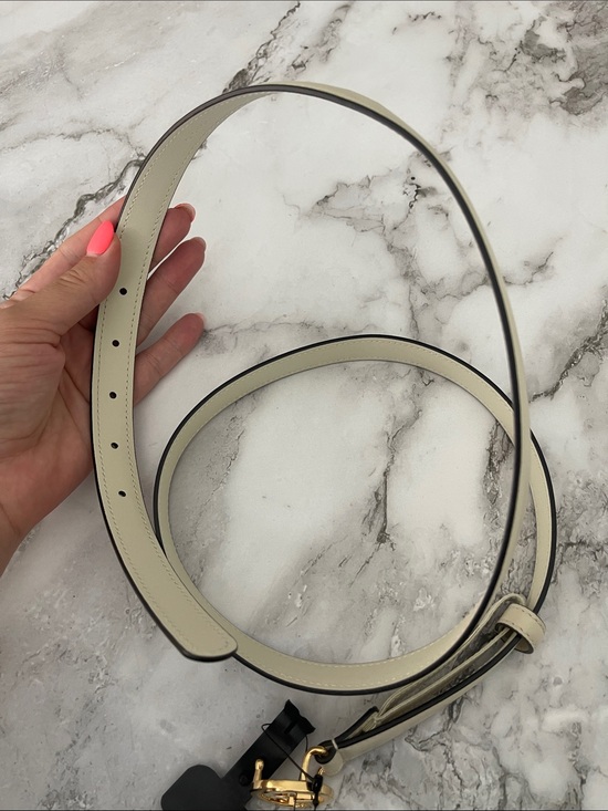$950 New Authentic GUCCI Belt Gold tone GG LOGO Cream White Light Beige main image 5